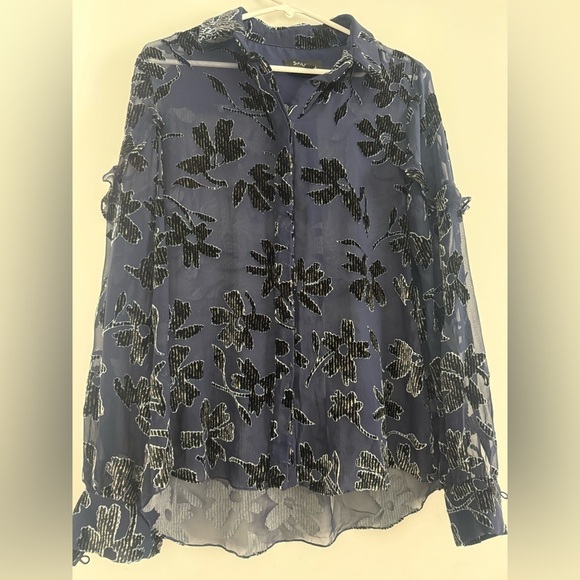 SALONI Tops - Saloni Floral Applique Sheer Top Silk Blend Size 8